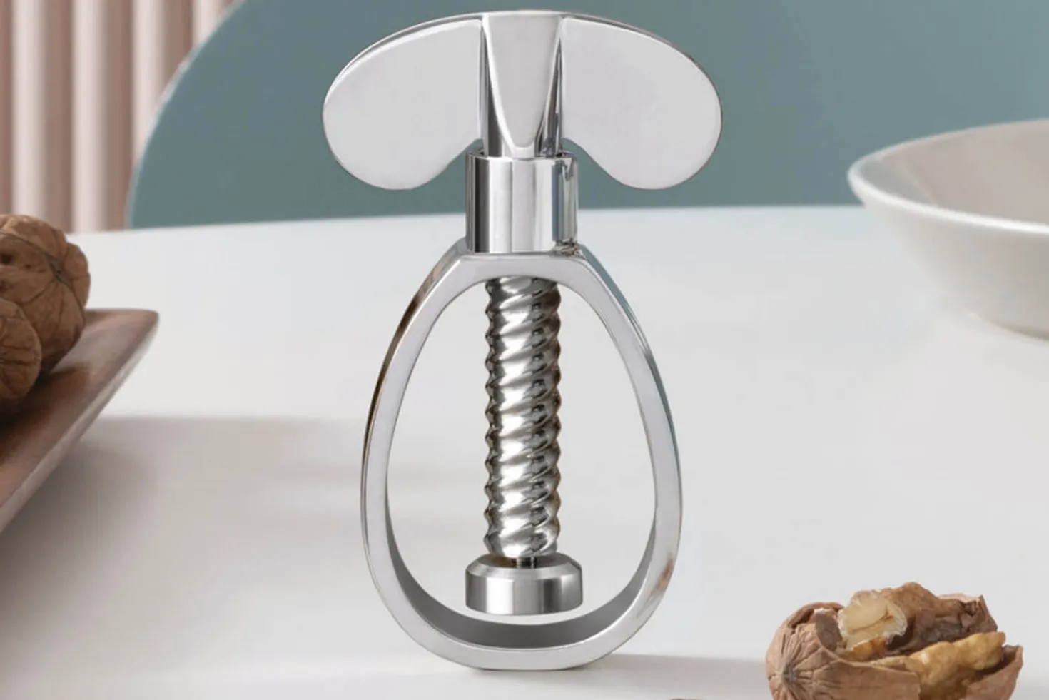 Casse-noix Alessi Farfalla 100 Values Collection acier inoxydable design par Enzo Mari