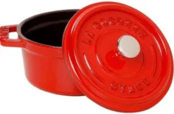 Cocotte ronde en fonte émaillée STAUB cerise