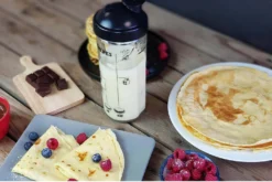 Coffret cadeau Cookut Shaker crêpes, pancakes + gaufres - 1 shaker + 1 tartineur + 1 livre recettes