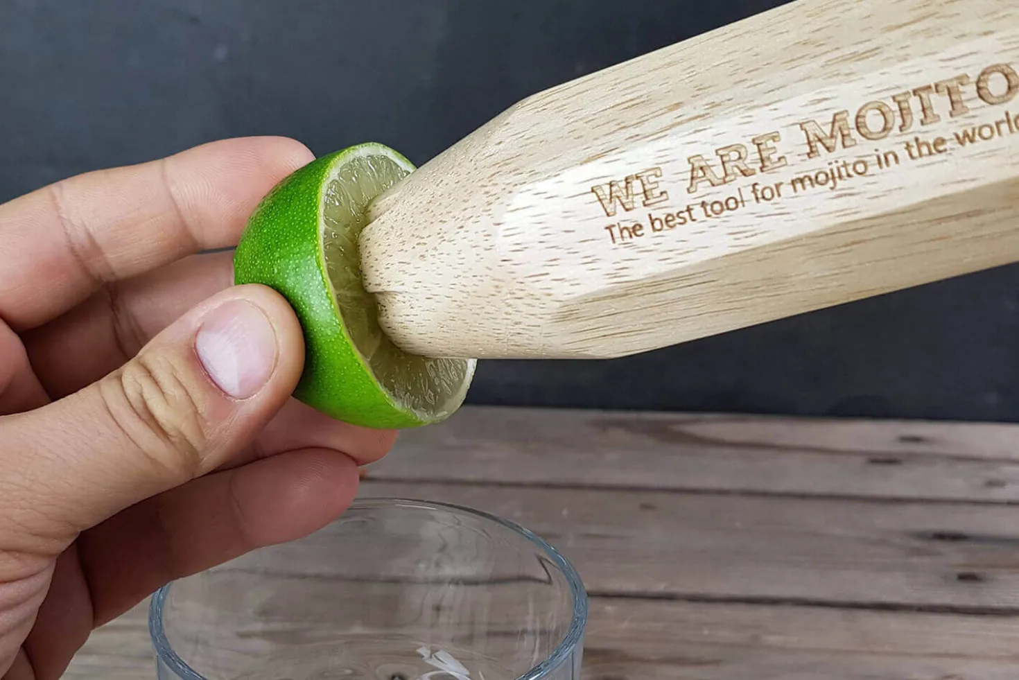 Coffret cadeau Cookut spécial mojito 1 pilon + 2 pailles en verre + 1 livre de recettes