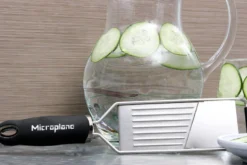 Coffret cadeau Microplane Gourmet 2 râpes + 1 gant de protection