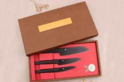 Coffret 3 couteaux japonais Satake Cutlery Black santoku + universel + office