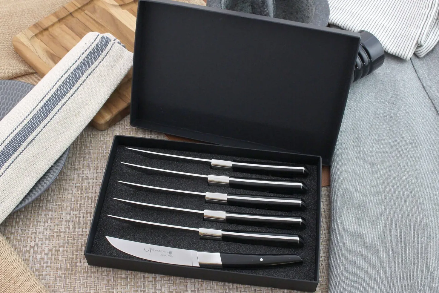 Coffret de table AU NAIN UP 6 couteaux à steak 11cm