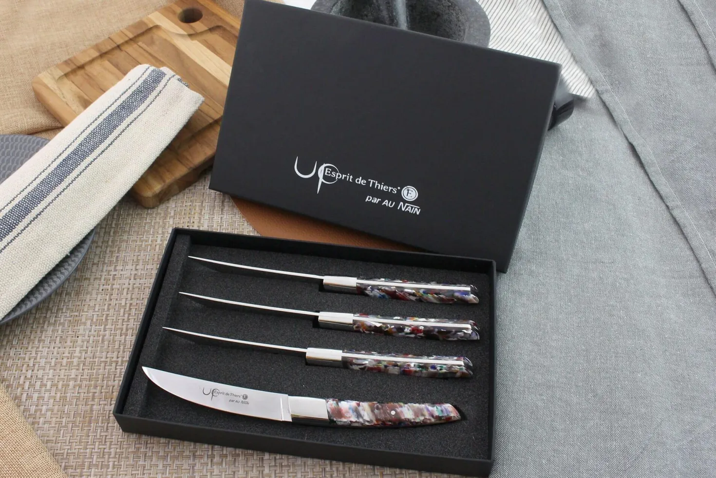 Coffret de table AU NAIN UP 4 couteaux à steak 11cm