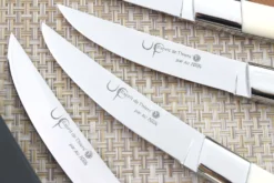 Coffret de table AU NAIN UP 4 couteaux à steak 11cm