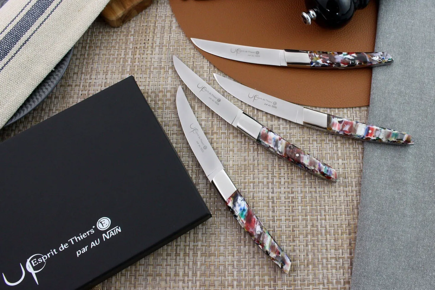 Coffret de table AU NAIN UP 4 couteaux à steak 11cm