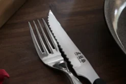 Coffret de table Wusaki 2 couteaux à steak 11cm + 2 fourchettes