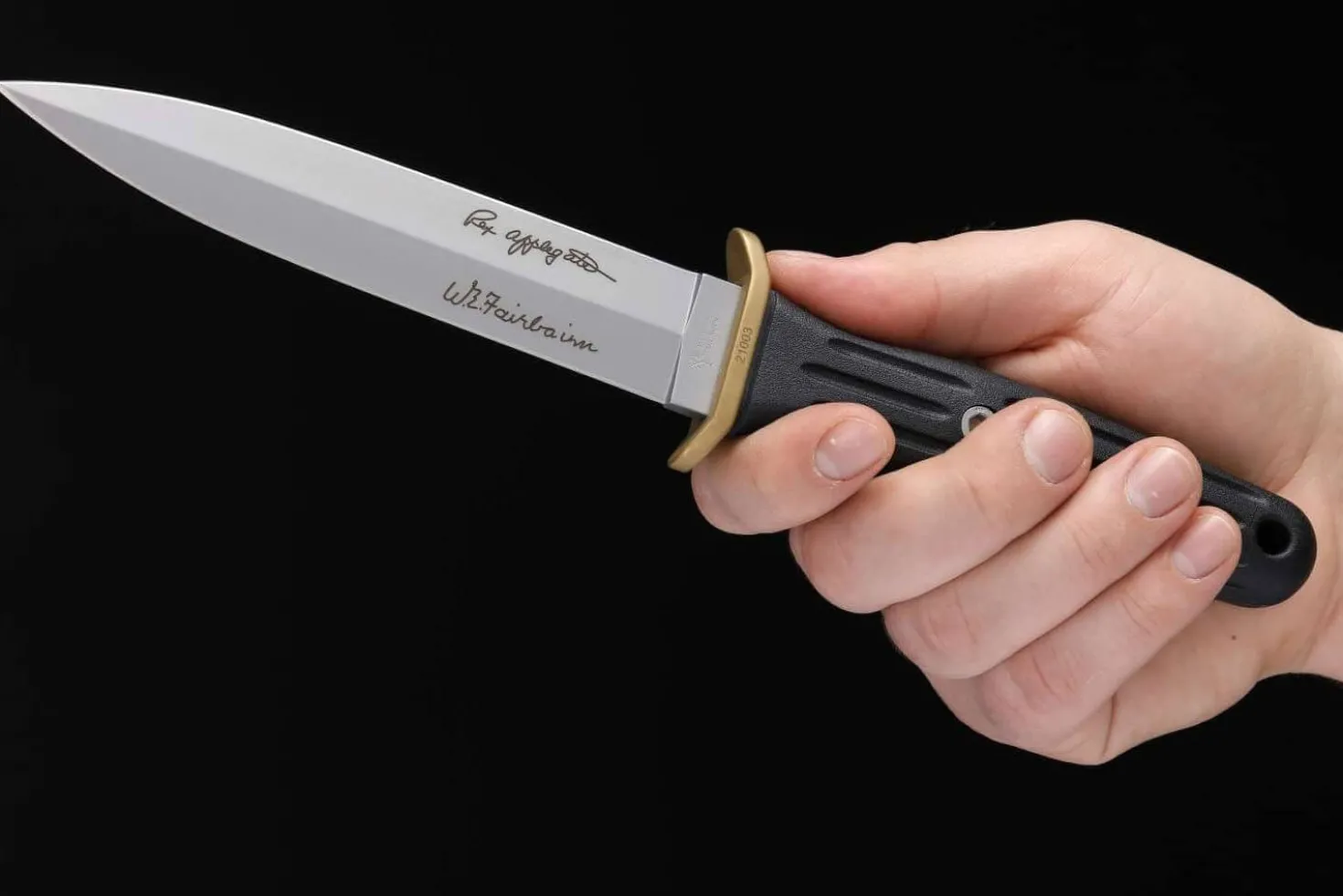 Couteau Böker Applegate Fairbairn Combat II 120543AF lame en acier 15cm manche synthétique noir + étui en kydex