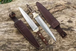 Couteau Böker Arbolito Colmillo Guayacan 02BA918G lame en acier 25cm manche en bois de Guayacan + étui en cuir