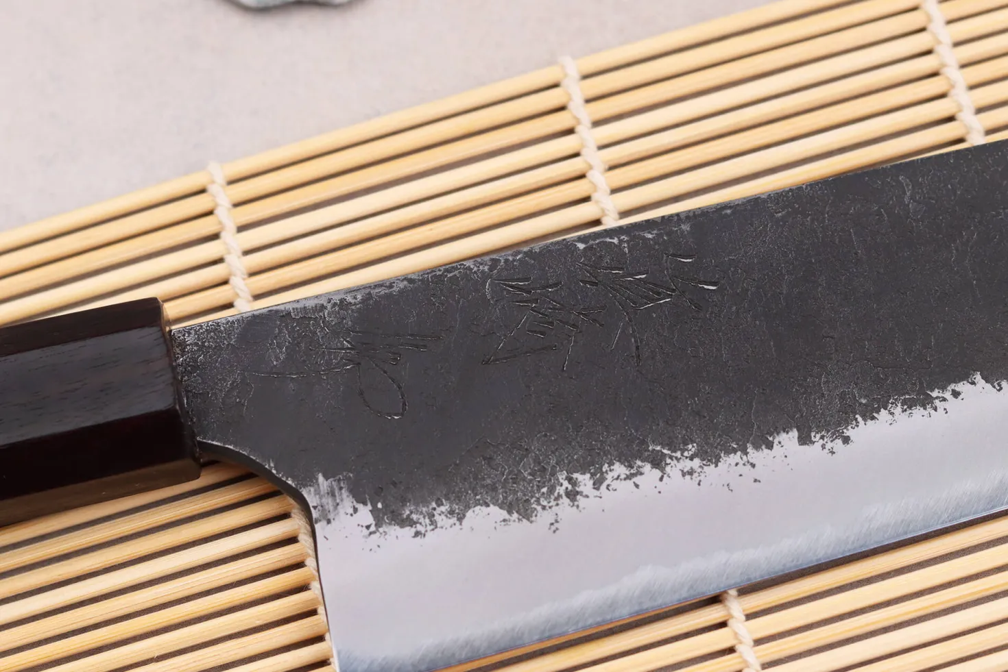 Couteau bunka 16,5cm japonais artisanal Naoki Mazaki WS2 Black Nashiji