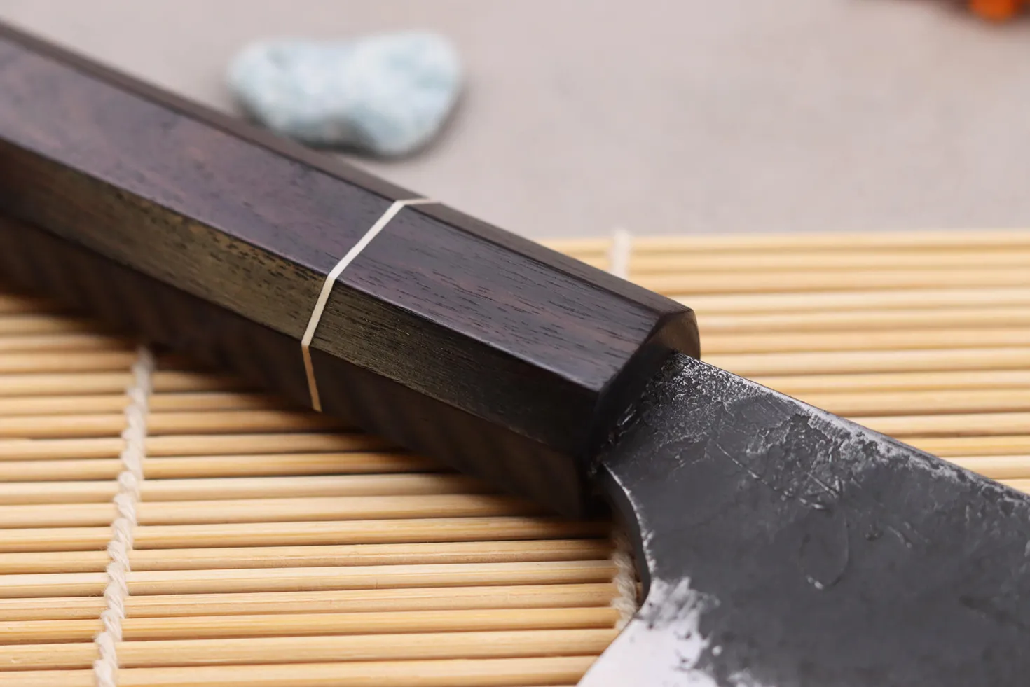 Couteau bunka 16,5cm japonais artisanal Naoki Mazaki WS2 Black Nashiji