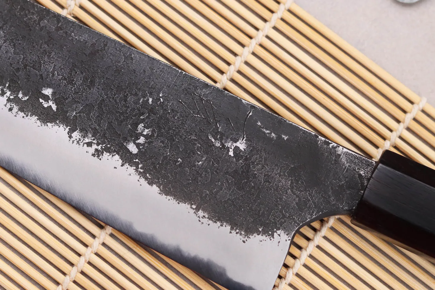Couteau bunka 16,5cm japonais artisanal Naoki Mazaki WS2 Black Nashiji