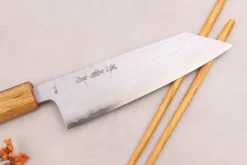 Couteau bunka 16,5cm japonais artisanal Sakai Kikumori TS10 en chêne