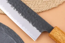 Couteau bunka 17cm japonais artisanal Yuzo Black AS chêne brûlé