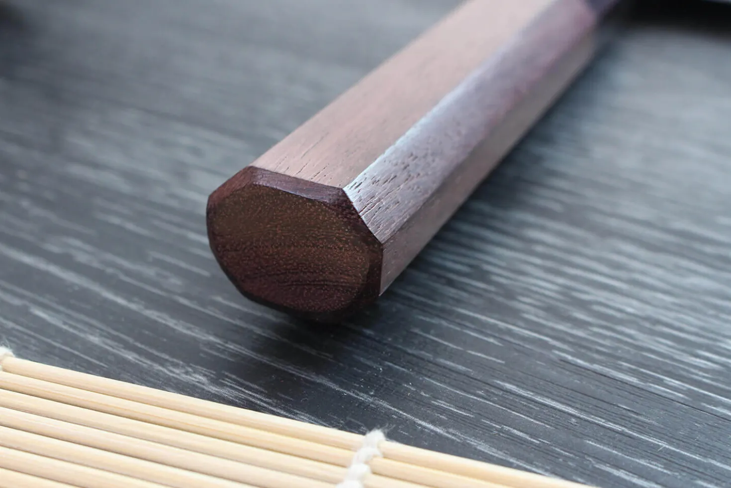 Couteau bunka japonais artisanal Takeshi Saji R2 Damas 18cm
