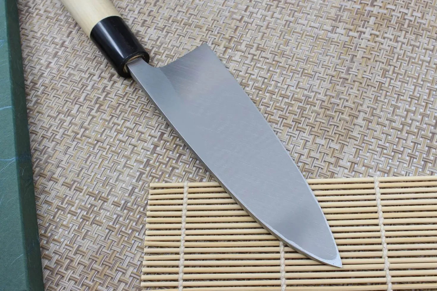 Couteau deba japonais artisanal Yoshihiro Jyosaku White 2 steel 15cm