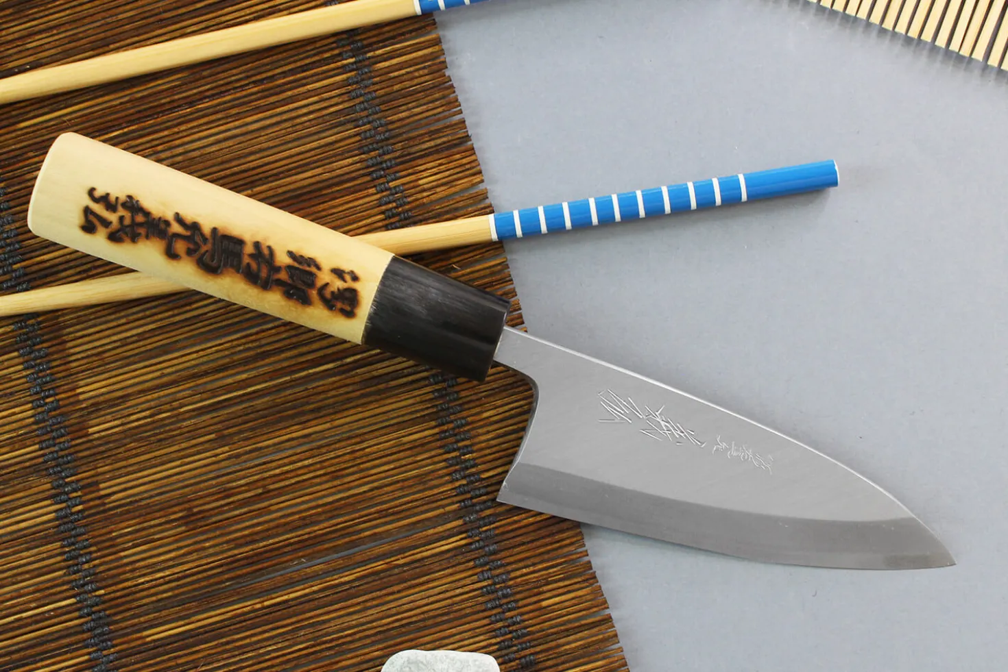 Couteau deba japonais artisanal Yoshihiro Jyosaku White 2 steel