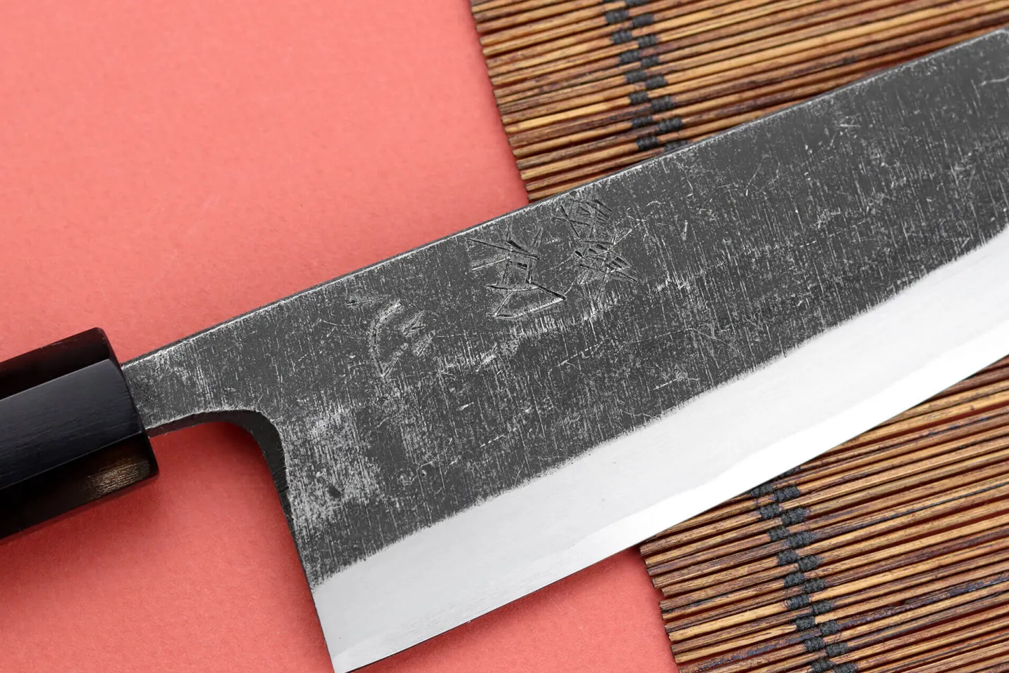 Couteau deba kiritsuke 18cm japonais artisanal Hatsukokoro Shirasagi manche en teck