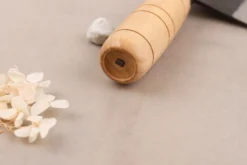 Couteau de chef chinois artisanal japonais 17cm Hatsukokoro Sentan Kurouchi Migaki en érable