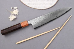 Couteau de chef 21cm japonais artisanal Toshihiro Wakui Aogami 2 damas laminé
