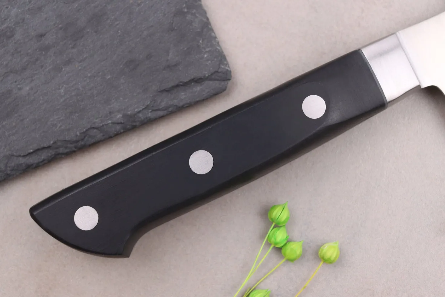 Couteau de chef 18cm japonais Satake Cutlery ABS