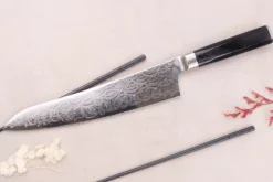 Couteau de chef 24cm japonais Sakai Takayuki Grand Chef Seigaiha Damas 45 couches
