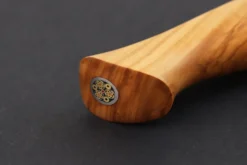 Couteau de chef 21cm Ryda Knives ST650 Damas et manche en olivier
