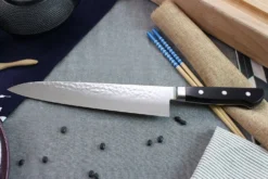 Couteau de chef japonais artisanal Kagekiyo Hammered 24cm