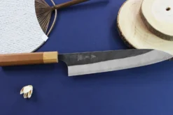 Couteau de chef japonais artisanal Yoshimi Kato AS Brut 21cm