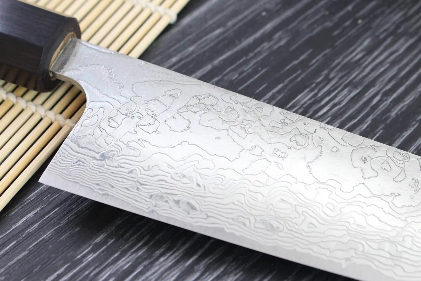 Couteau de chef japonais artisanal Takeshi Saji R2 Damas 18cm