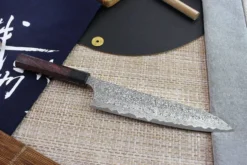 Couteau de chef japonais artisanal Masakage Kumo 21cm damas 63 couches