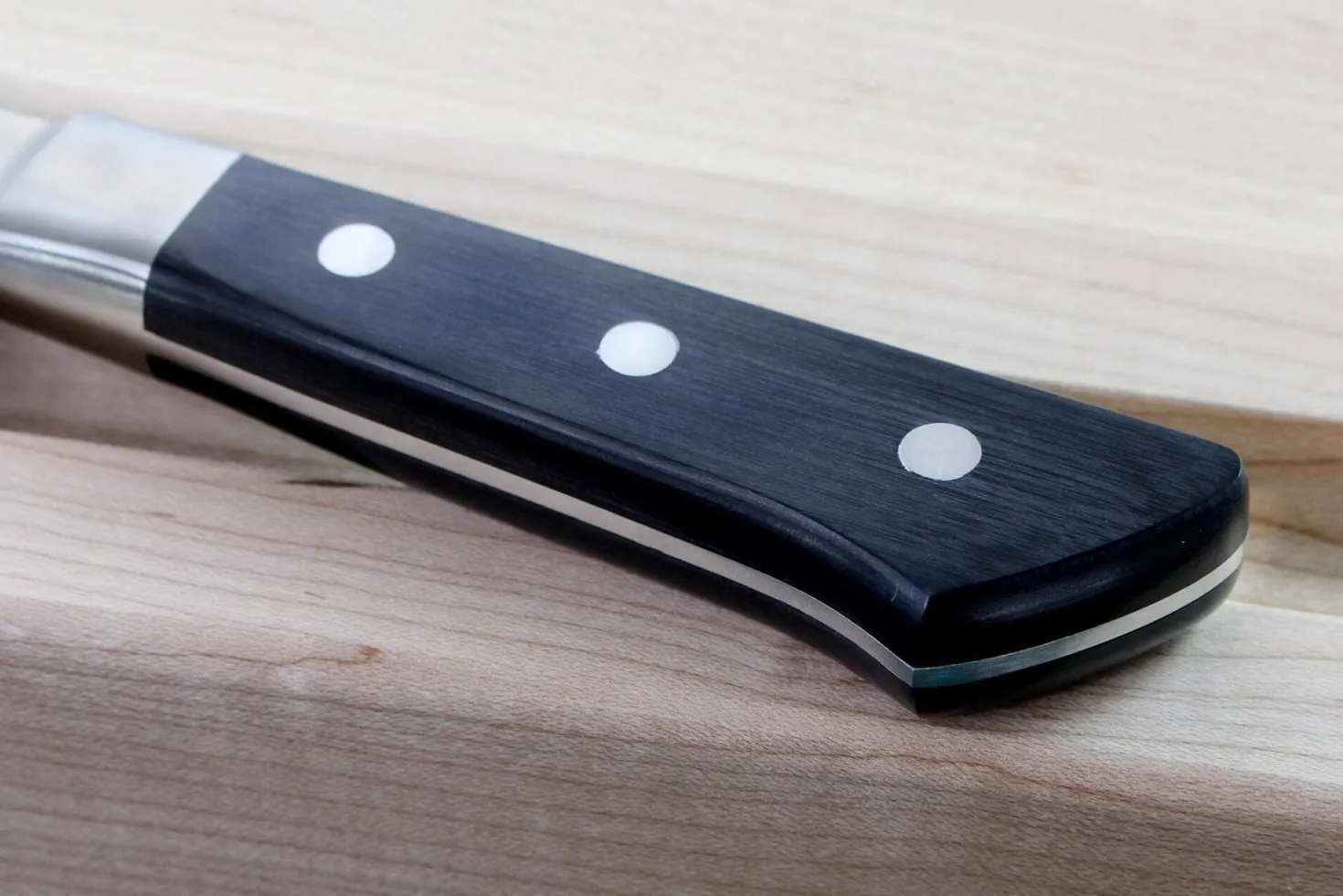 Couteau de chef japonais MAC Professional 22cm