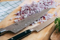 Couteau de chef japonais MAC Professional alvéolé 20cm