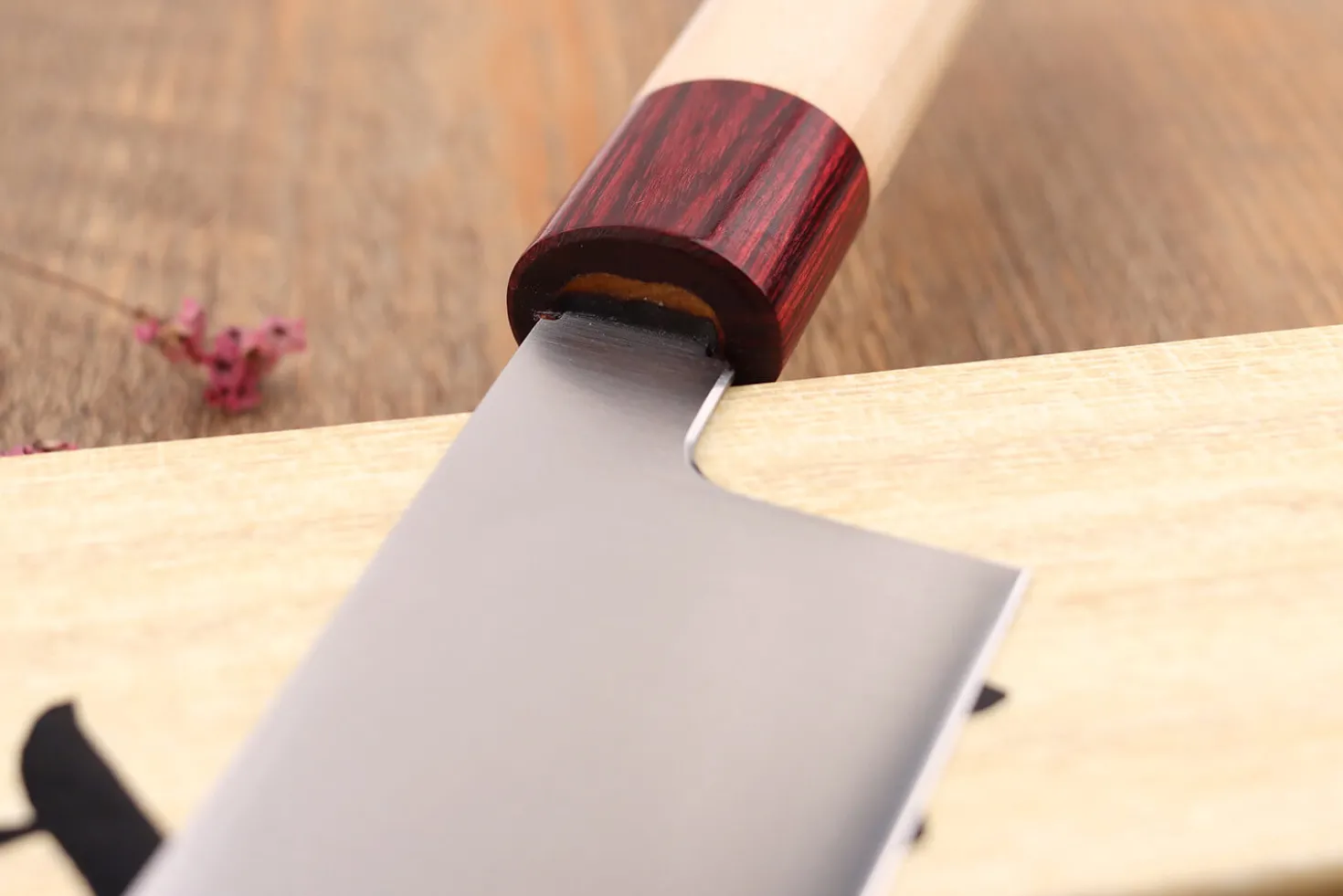 Couteau de chef japonais Tsunehisa VG10 Honoki 27cm