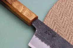 Couteau de chef kiritsuke japonais artisanal Sakai Takayuki Homura Guren 22,5cm