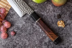 Couteau de chef Sayuto Desert Damas martelé 21cm