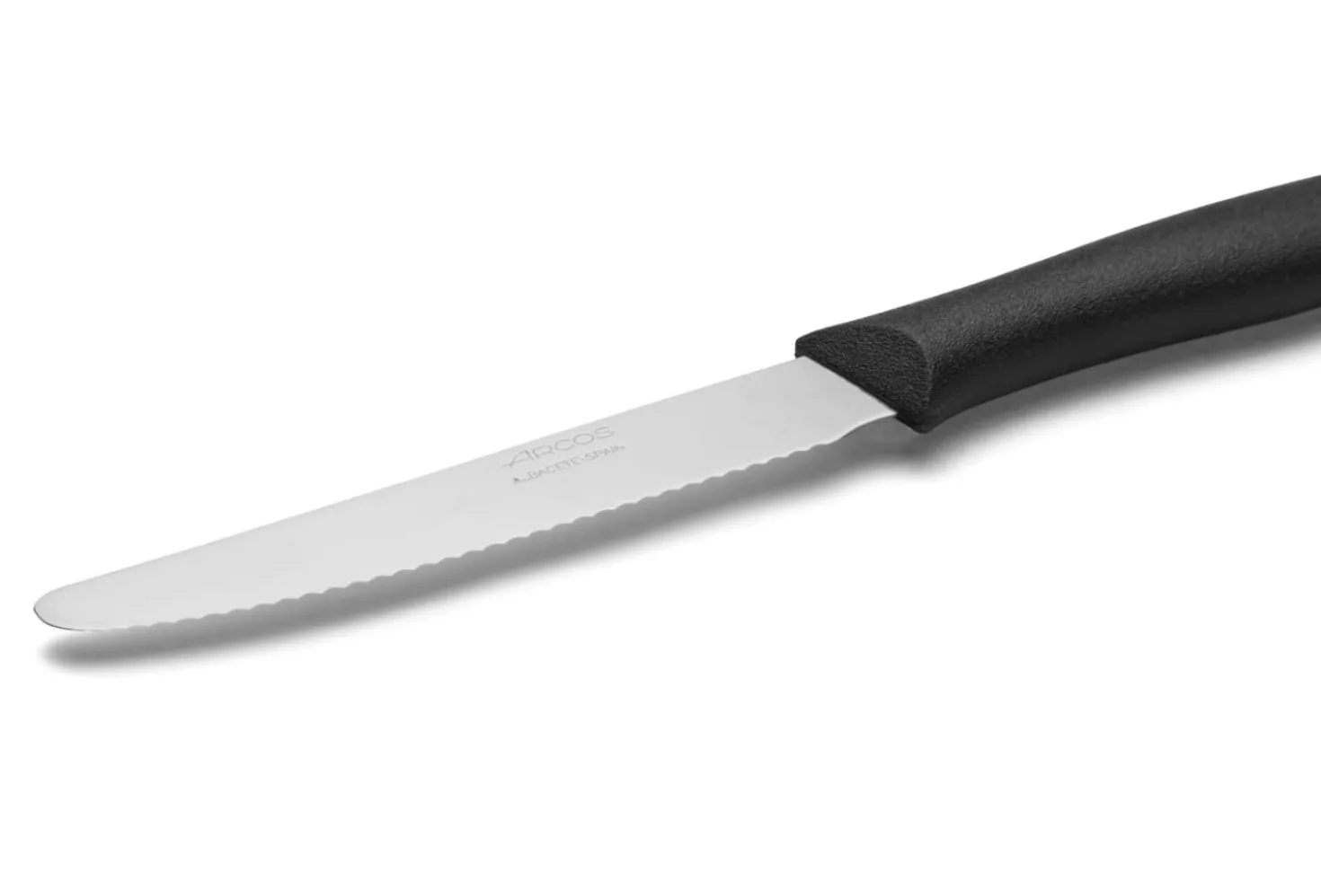 Couteau de table Arcos Nova lame dentée 11cm manche noir