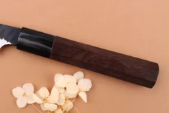 Couteau d'office 9,5cm japonais artisanal Nigara Hamono Black Tsuchime SG2 manche en noyer