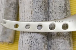 Couteau à fromage Arcos Universal lame ajourée 14,5cm manche en POM riveté