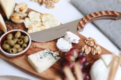 Couteau à fromage Forge de Laguiole par André et Michel Bras manche en stamina naturel