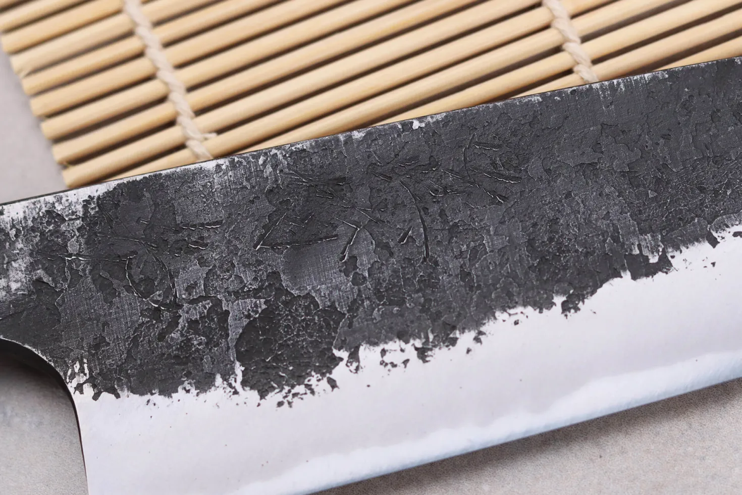 Couteau gyuto 18cm japonais artisanal Naoki Mazaki WS2 Black Nashiji