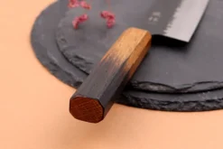 Couteau kiritsuke 21cm japonais artisanal Yuzo Black AS chêne brûlé