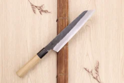 Couteau kiritsuke 21cm japonais artisanal Sakai Kikumori Kikuzuki Kuro