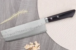 Couteau nakiri 16,5cm japonais artisanal Masutani VG10 Damas