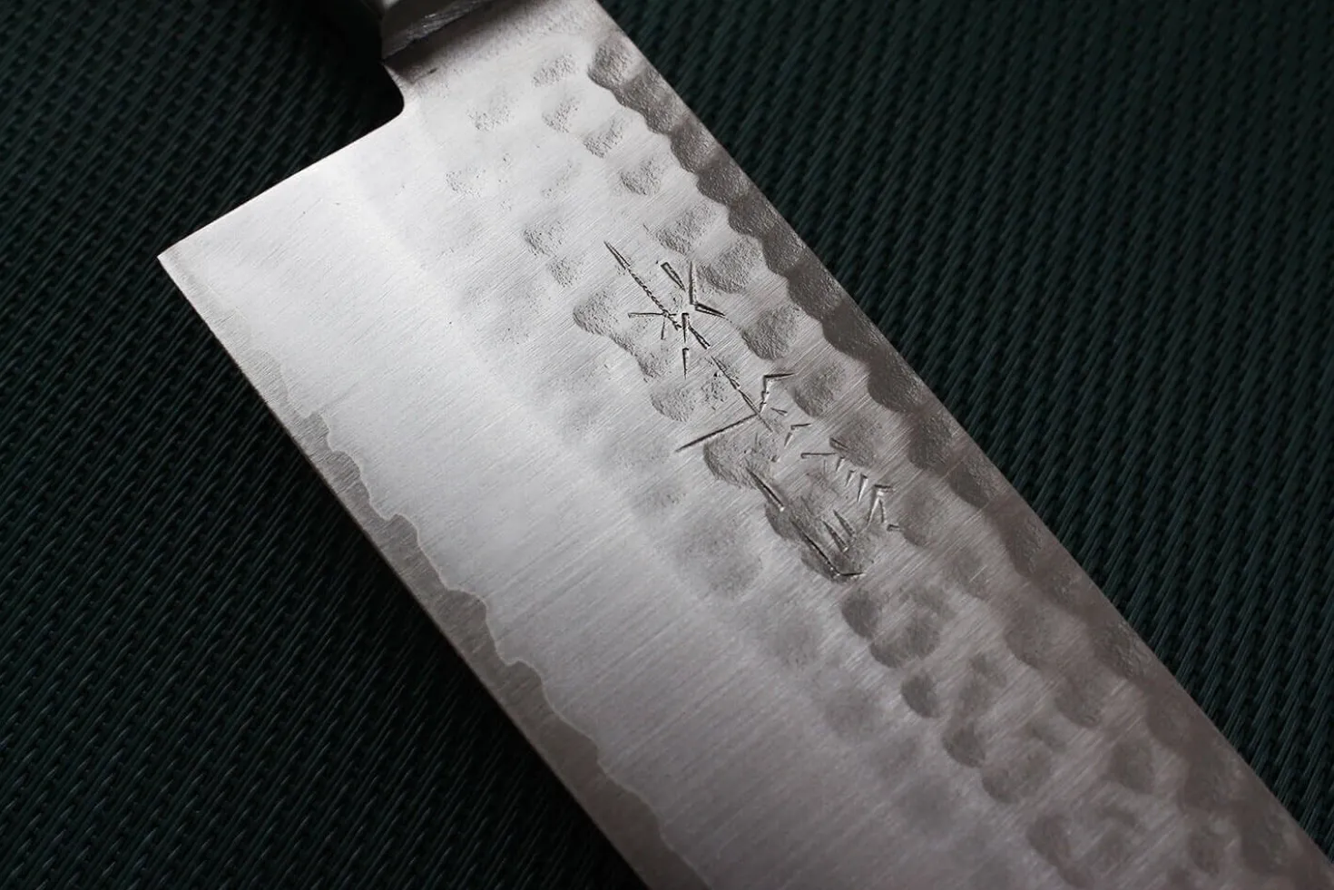 Couteau nakiri japonais artisanal Masutani 16.5cm martelé