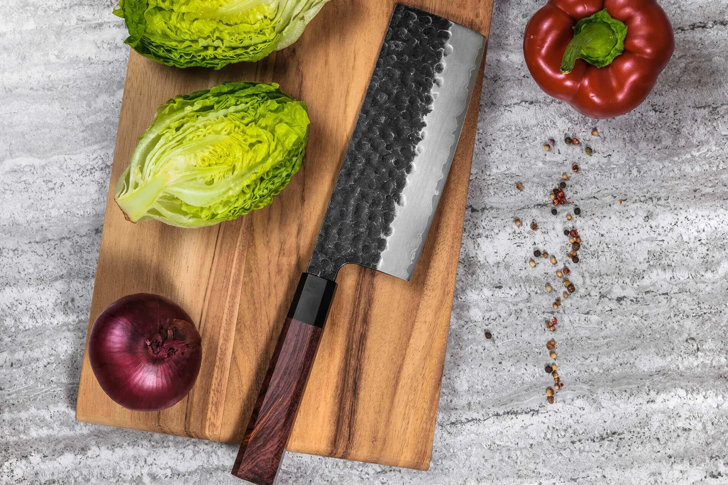 Couteau nakiri Sayuto Séquoia San Mai martelé 17cm
