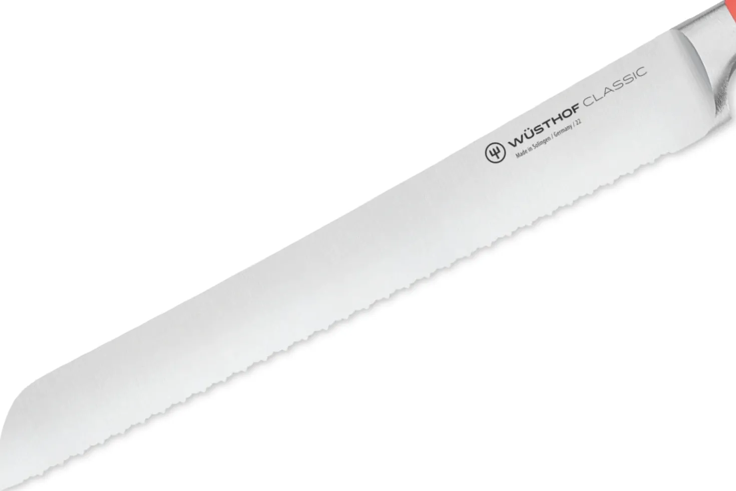 Couteau à pain Wusthof Classic Colour Coral Peach forgé lame micro-dentelée 23cm