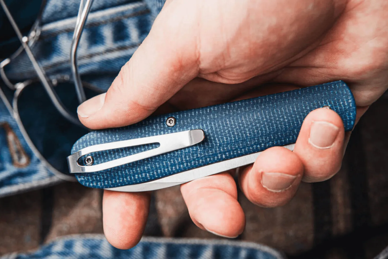 Couteau pliant Böker Coffin Denim 112944 manche en micarta bleu 10,7cm