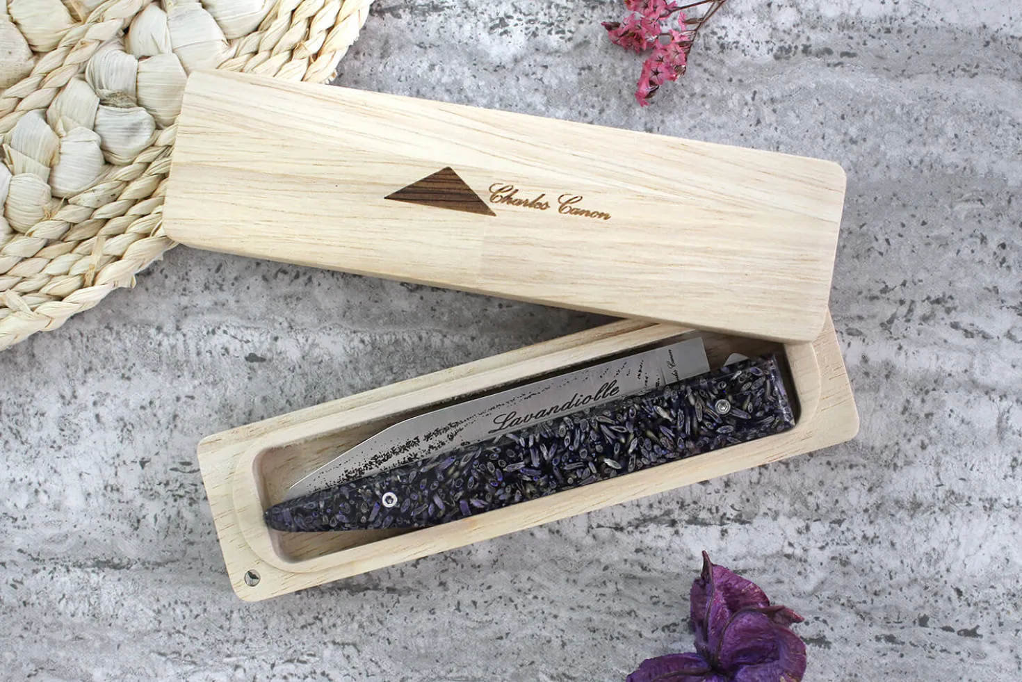 Couteau pliant Charles Canon Lavandiolle manche en lavande de Provence fabriqué en France + coffret en bois