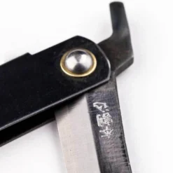 Couteau pliant Higonokami 670 acier carbone manche noir gravé 12cm en acier